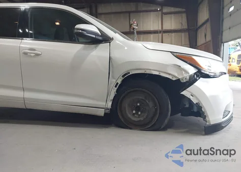 2016 Toyota Highlander Le V6 z USA, uszkodzony, nr VIN 5TDBKRFH7GS344324